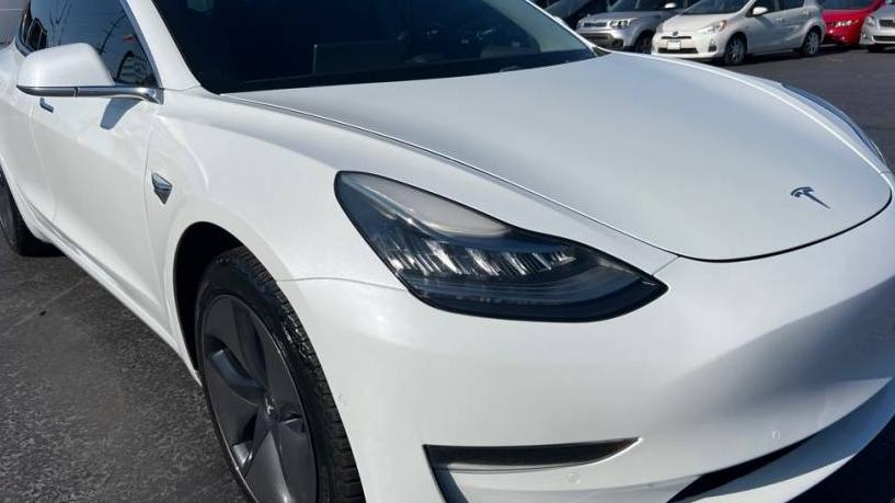 TESLA MODEL 3 2018 5YJ3E1EB9JF066869 image